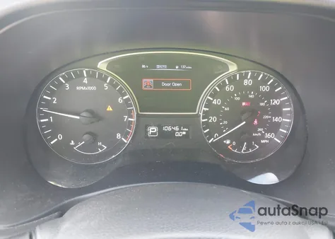 2015 Nissan Pathfinder S z USA, uszkodzony, nr VIN 5N1AR2MM5FC689930